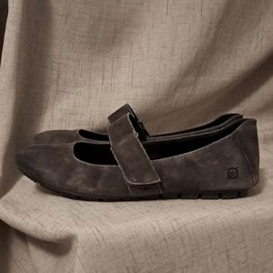 Born Malli Mary Jane suede flats 9.5